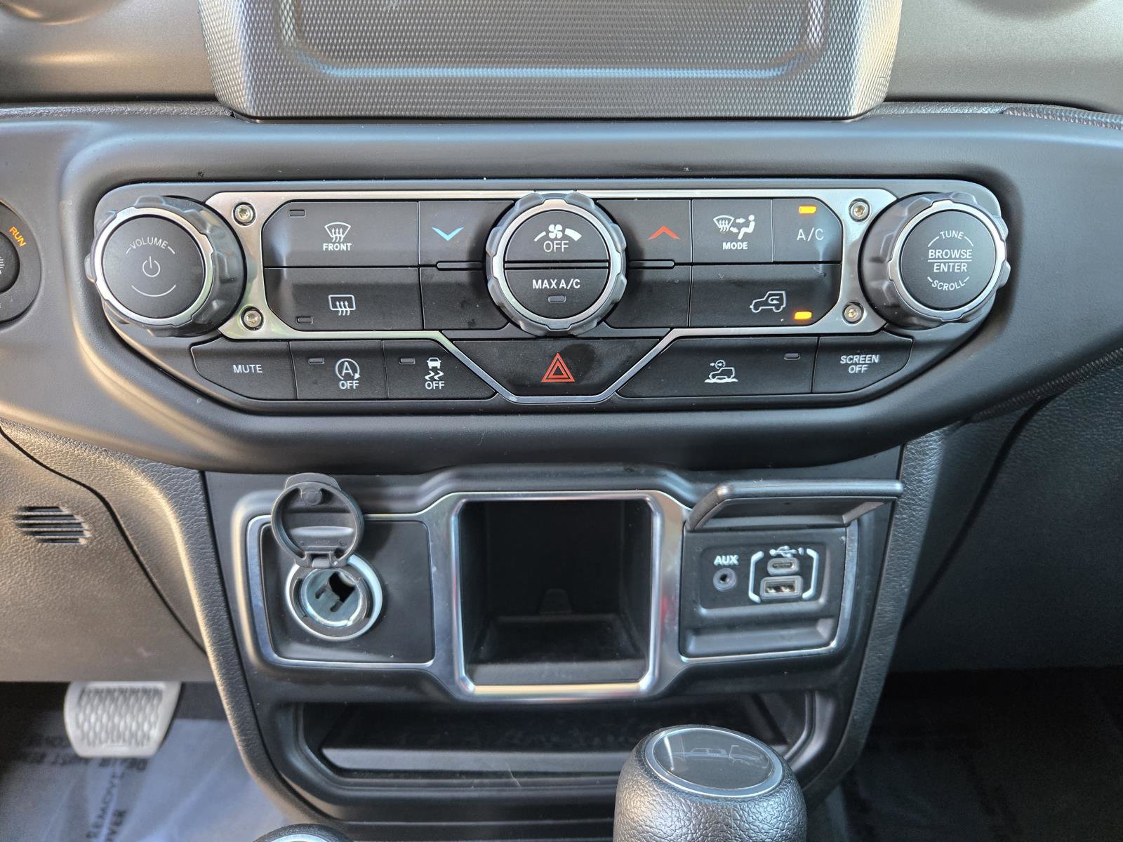 Certified 2023 Jeep Gladiator Sport image 13