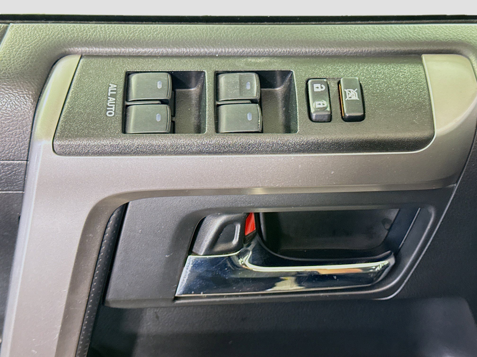 Used 2021 Toyota 4Runner SR5 Premium w/ Moonroof Package RWD image 24