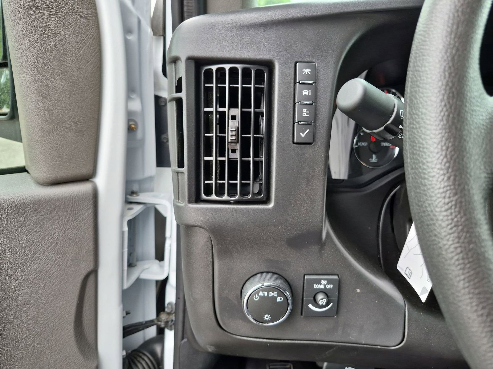 New 2026 GMC Savana 2500 w/ Enhanced Convenience Package RWD image 17