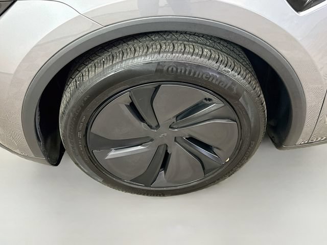 Used 2026 Tesla Model Y AWD image 31