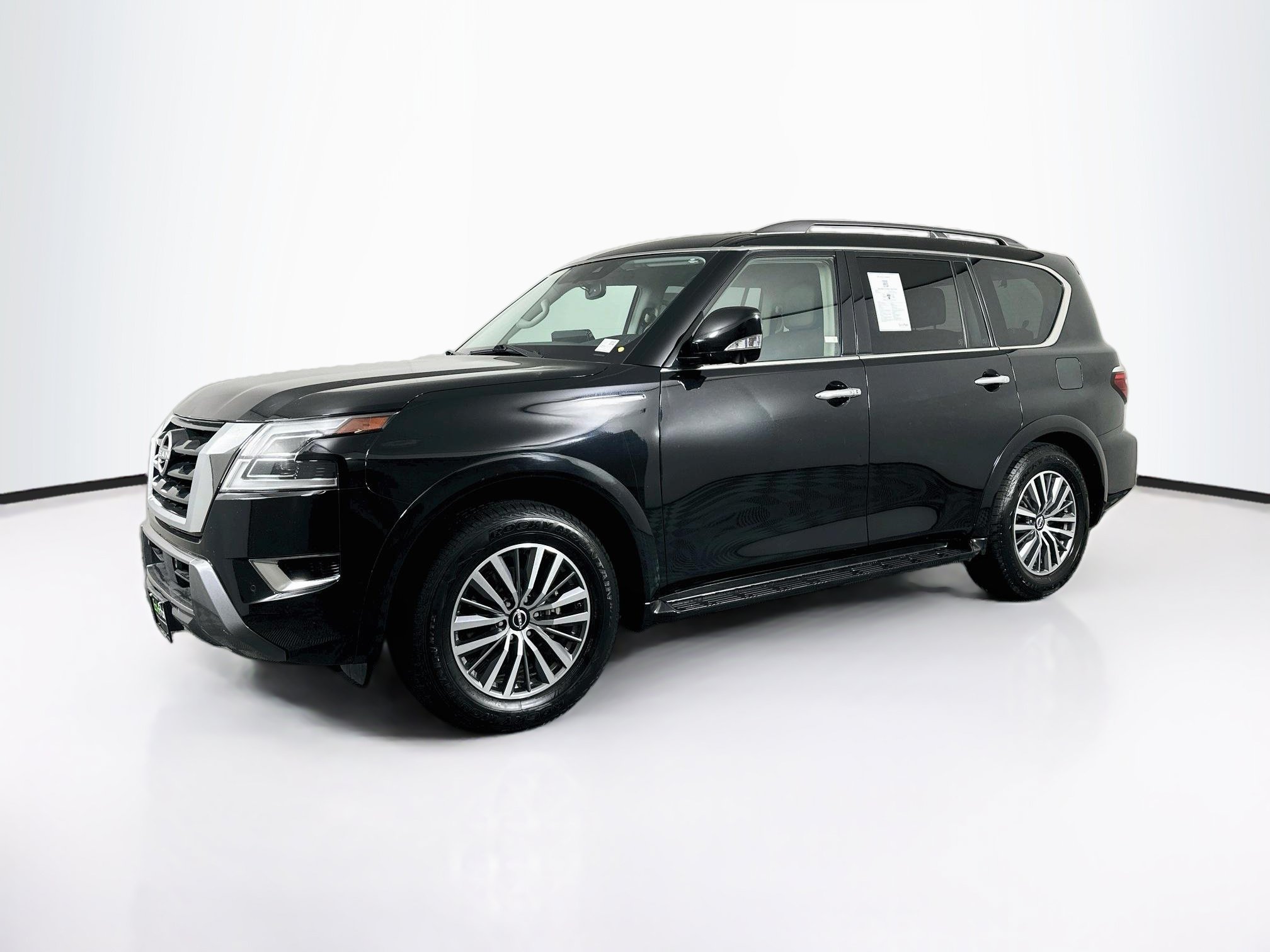 Used 2023 Nissan Armada SL RWD image 3