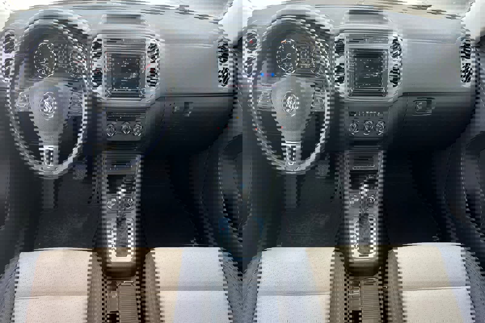 Used 2017 Volkswagen Tiguan S image 4