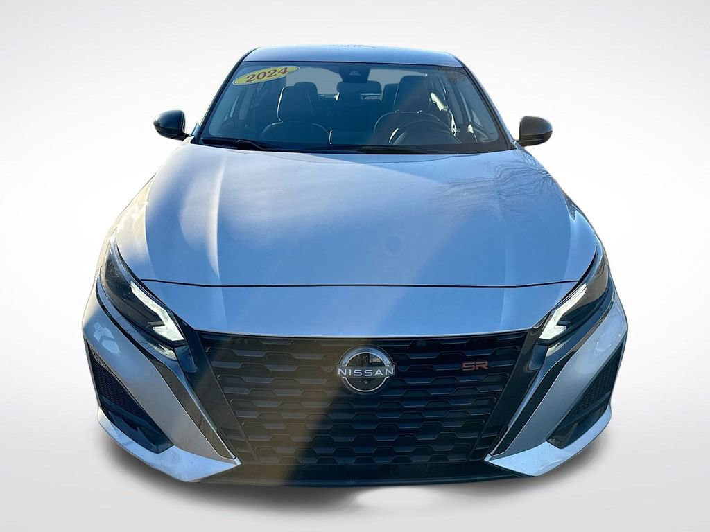 Used 2024 Nissan Altima 2.5 SR video 2