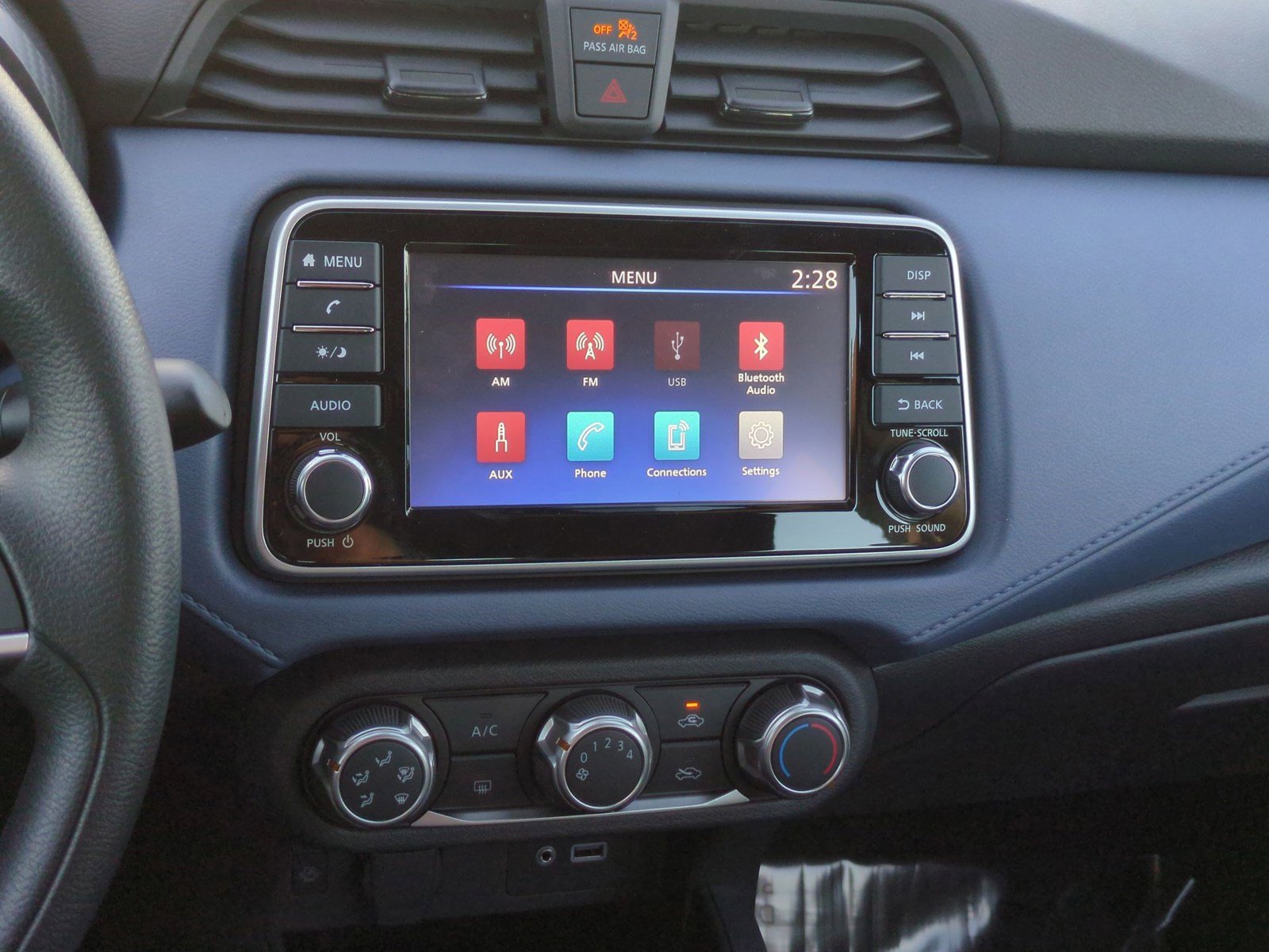 New 2025 Nissan Versa SV w/ Trunk Package FWD image 16