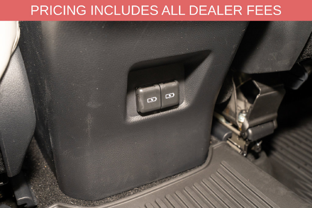 Used 2024 Toyota RAV4 Limited FWD image 8