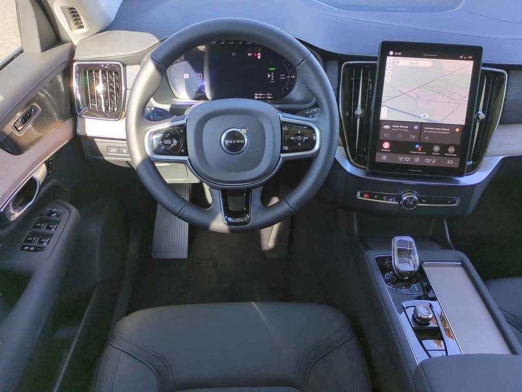 New 2026 Volvo XC90 T8 Plus AWD/4WD image 12
