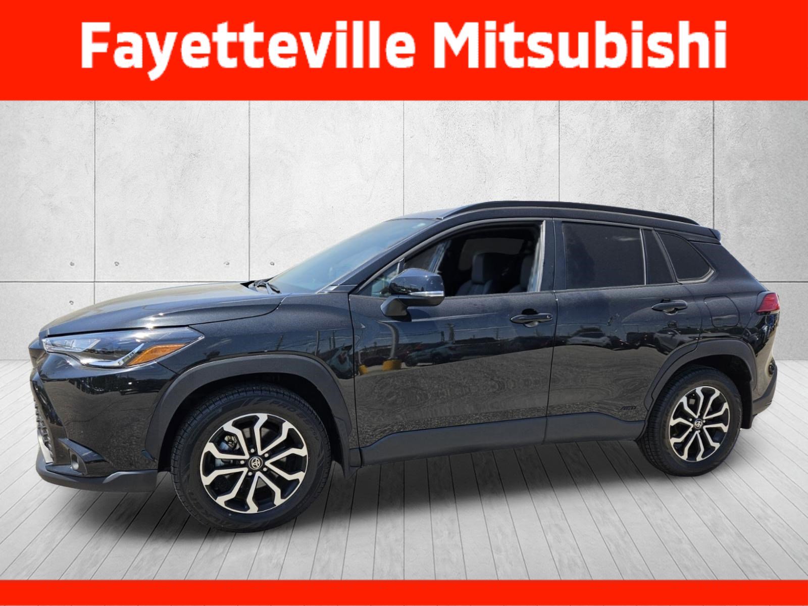 Used 2024 Toyota Corolla Cross S AWD/4WD image 3