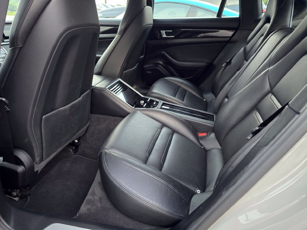 Used 2018 Porsche Panamera 4S AWD/4WD image 15