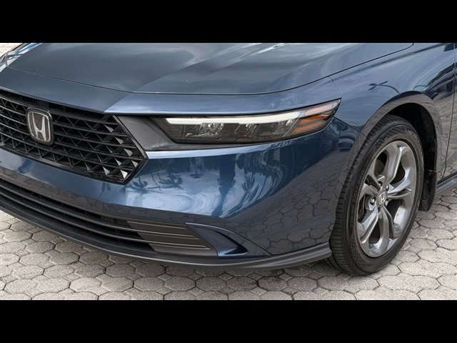 Certified 2023 Honda Accord EX image 16