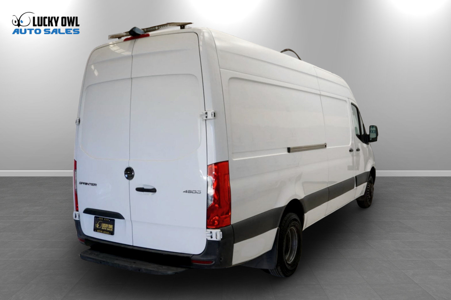 Used 2019 Freightliner Sprinter 170 Cargo RWD image 5