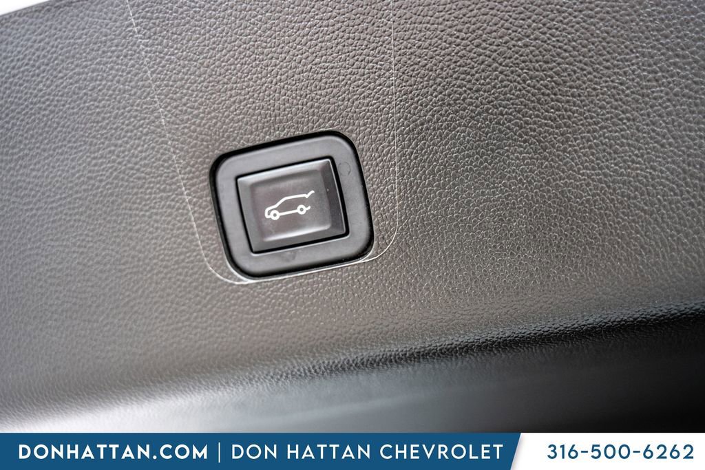 Used 2023 Chevrolet Traverse High Country image 35