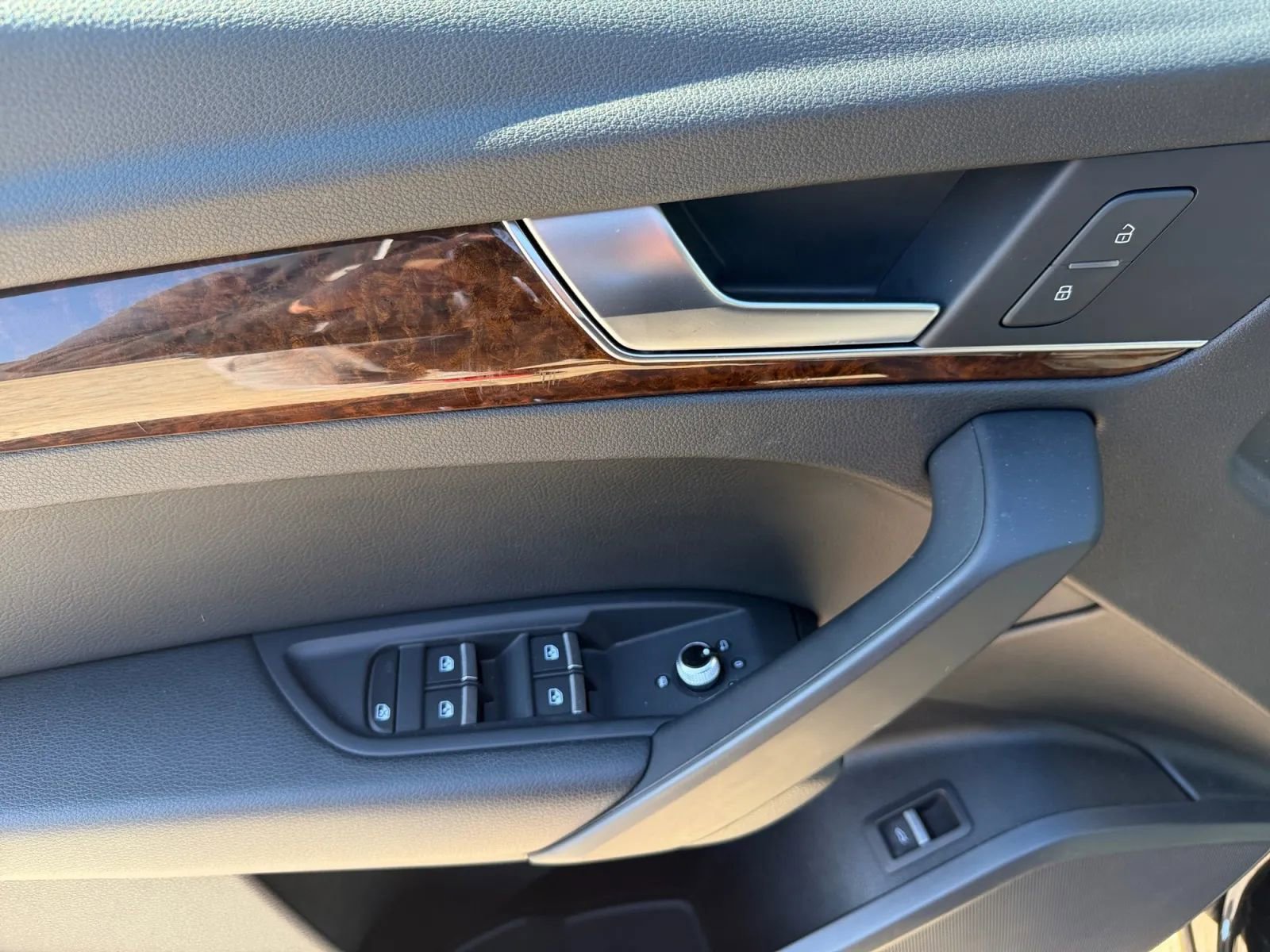 Used 2018 Audi Q5 2.0T Premium image 15