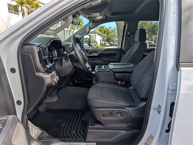 Certified 2025 Chevrolet Silverado 2500 LT w/ Safety Package image 10