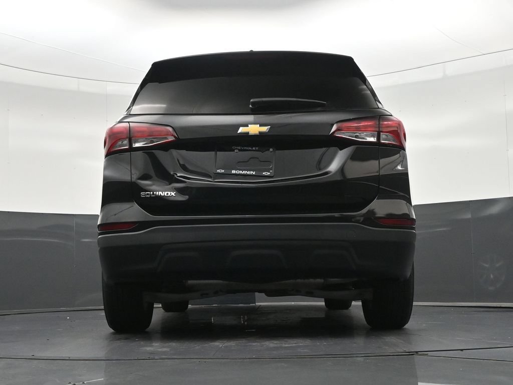 Used 2022 Chevrolet Equinox LS w/ LS Convenience Package FWD image 26