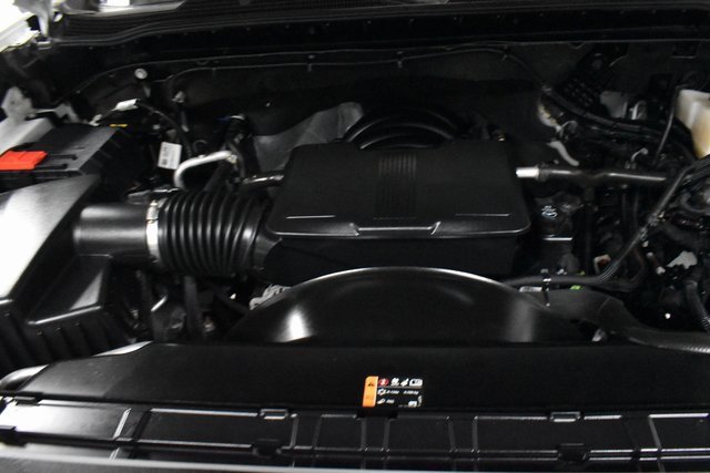 Used 2024 Chevrolet Silverado 2500 LT w/ Snow Plow Prep/Camper Package image 10