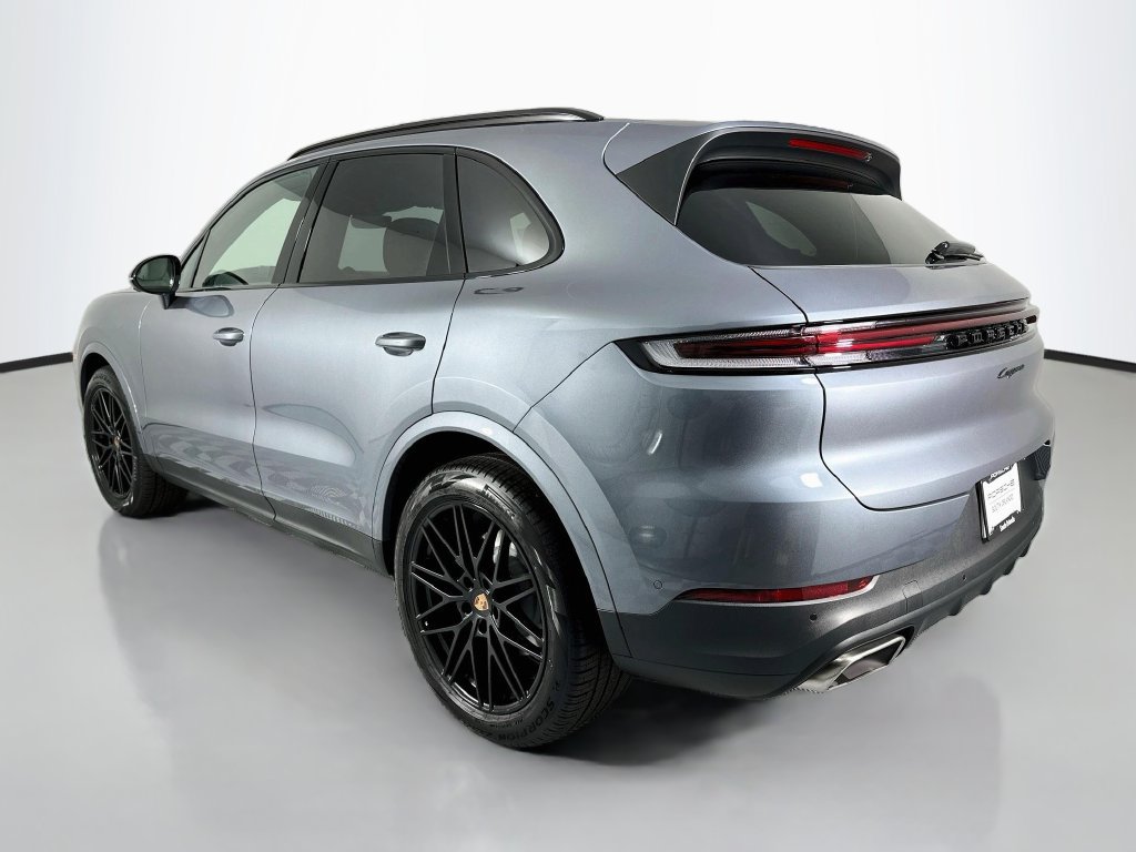 New 2026 Porsche Cayenne AWD/4WD image 3