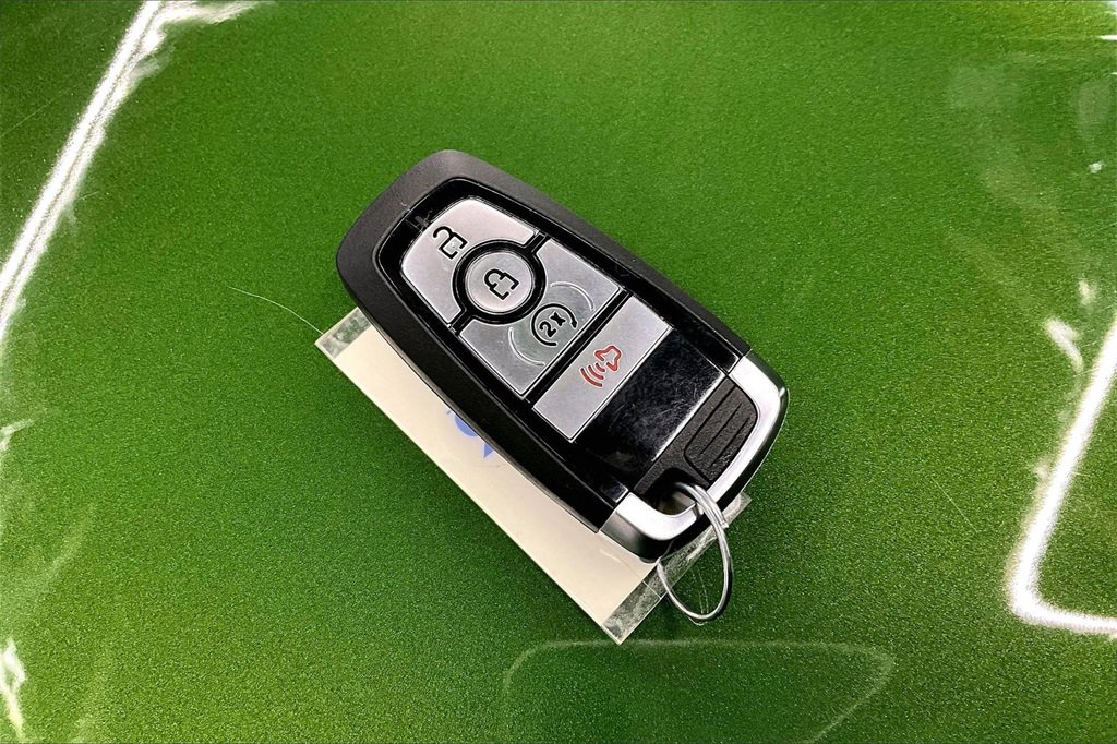 Used 2025 Ford Bronco Outer Banks image 6