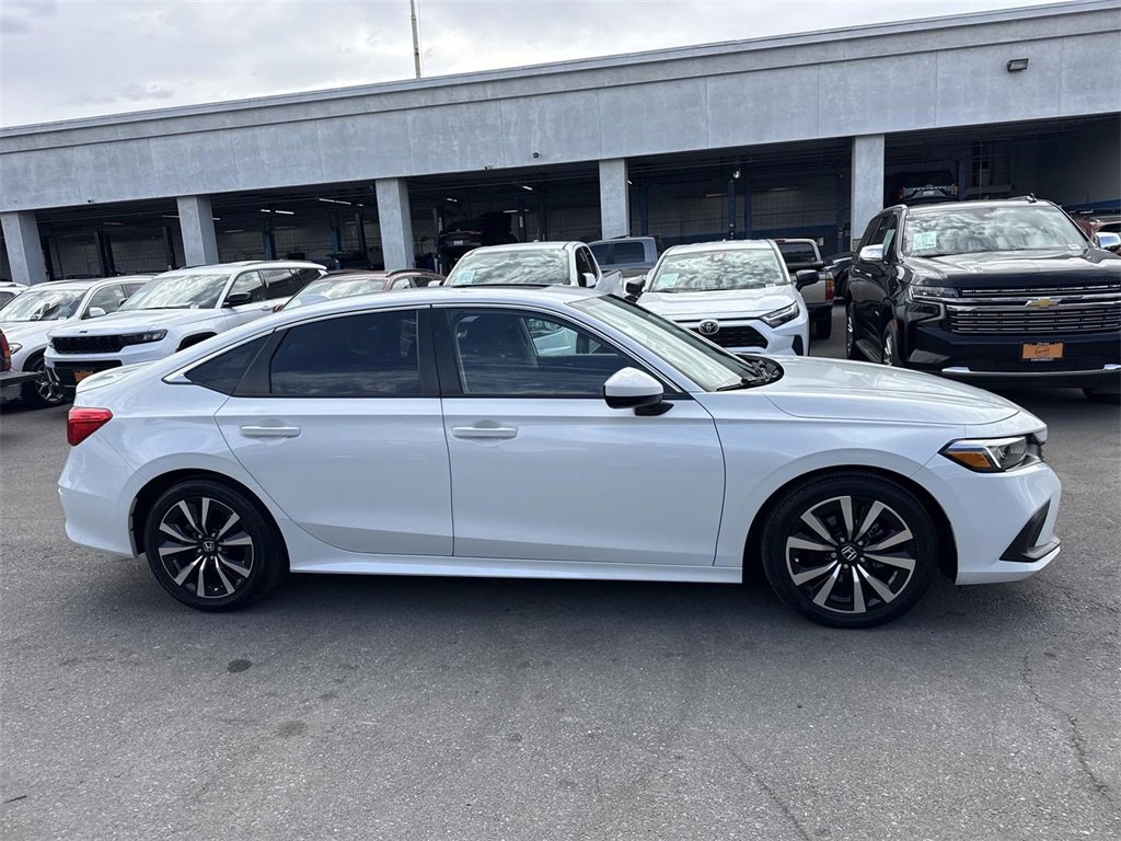 Used 2023 Honda Civic EX image 2