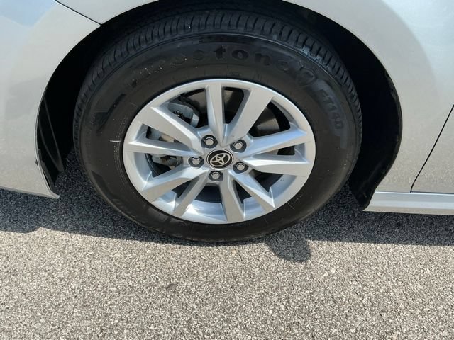 Used 2025 Toyota Camry LE FWD image 9
