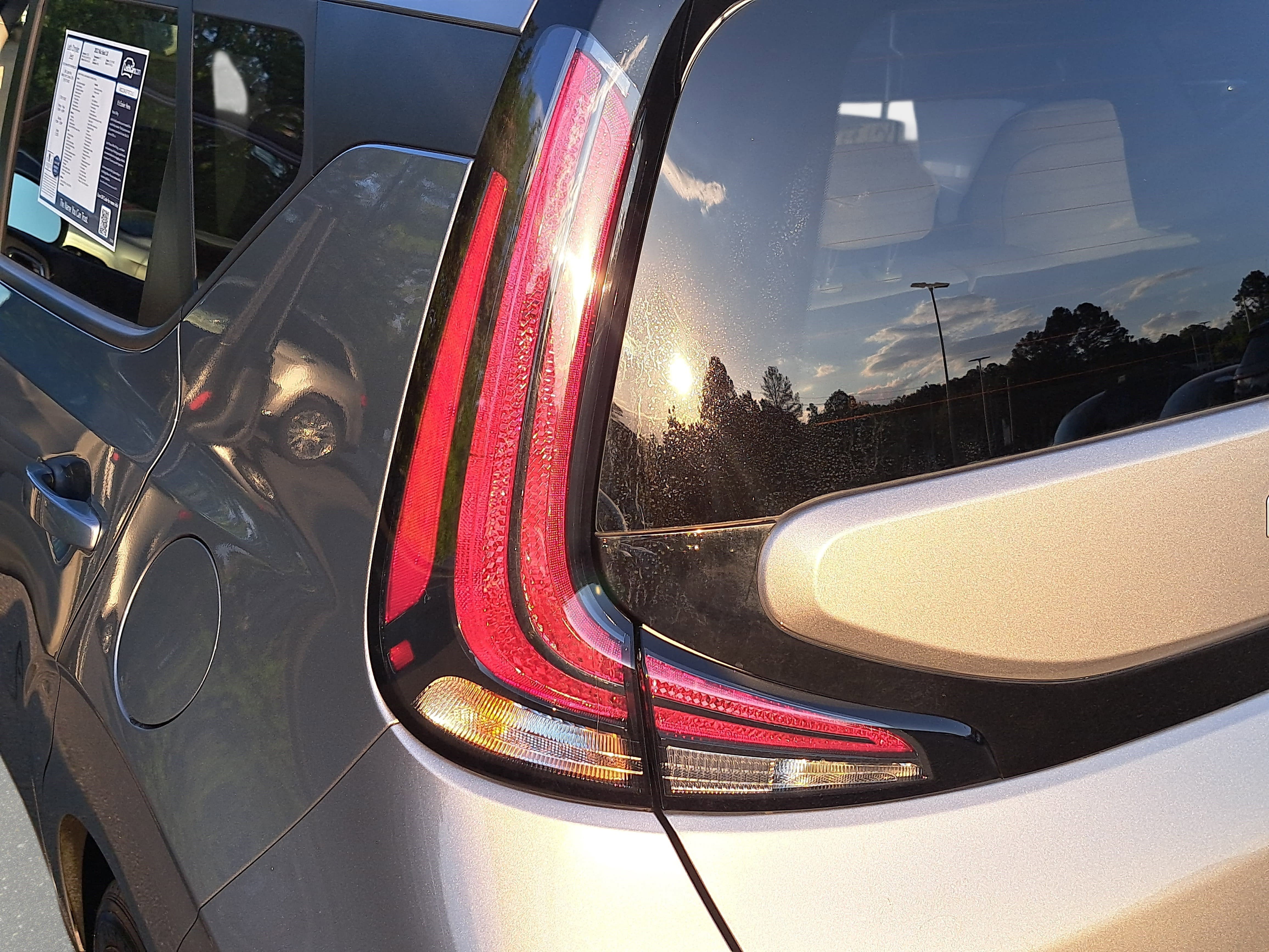 Used 2023 Kia Soul LX image 31