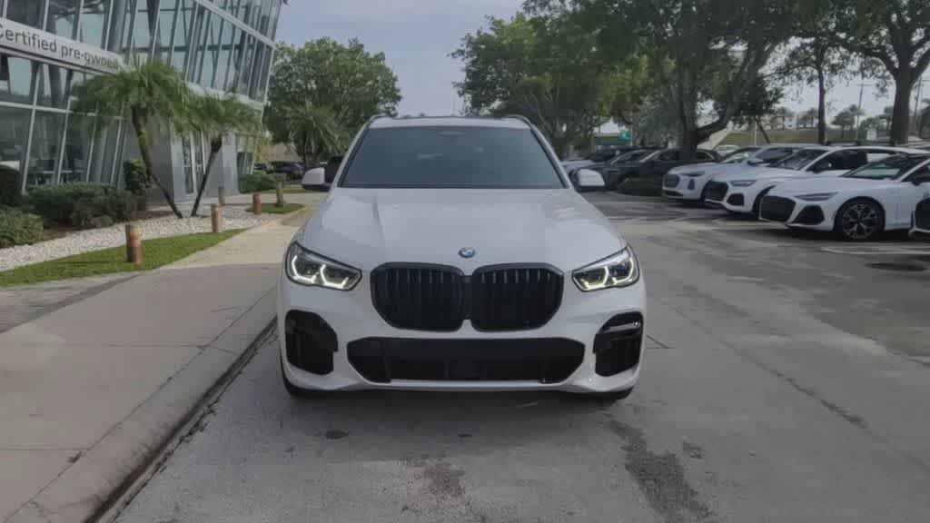 Used 2022 BMW X5 sDrive40i w/ M Sport Package RWD image 3
