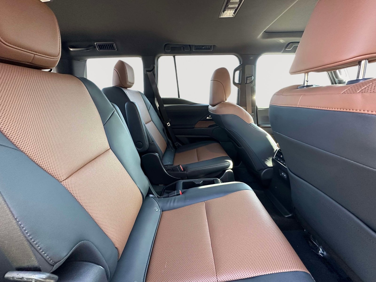 Used 2025 Lexus GX 550 image 30