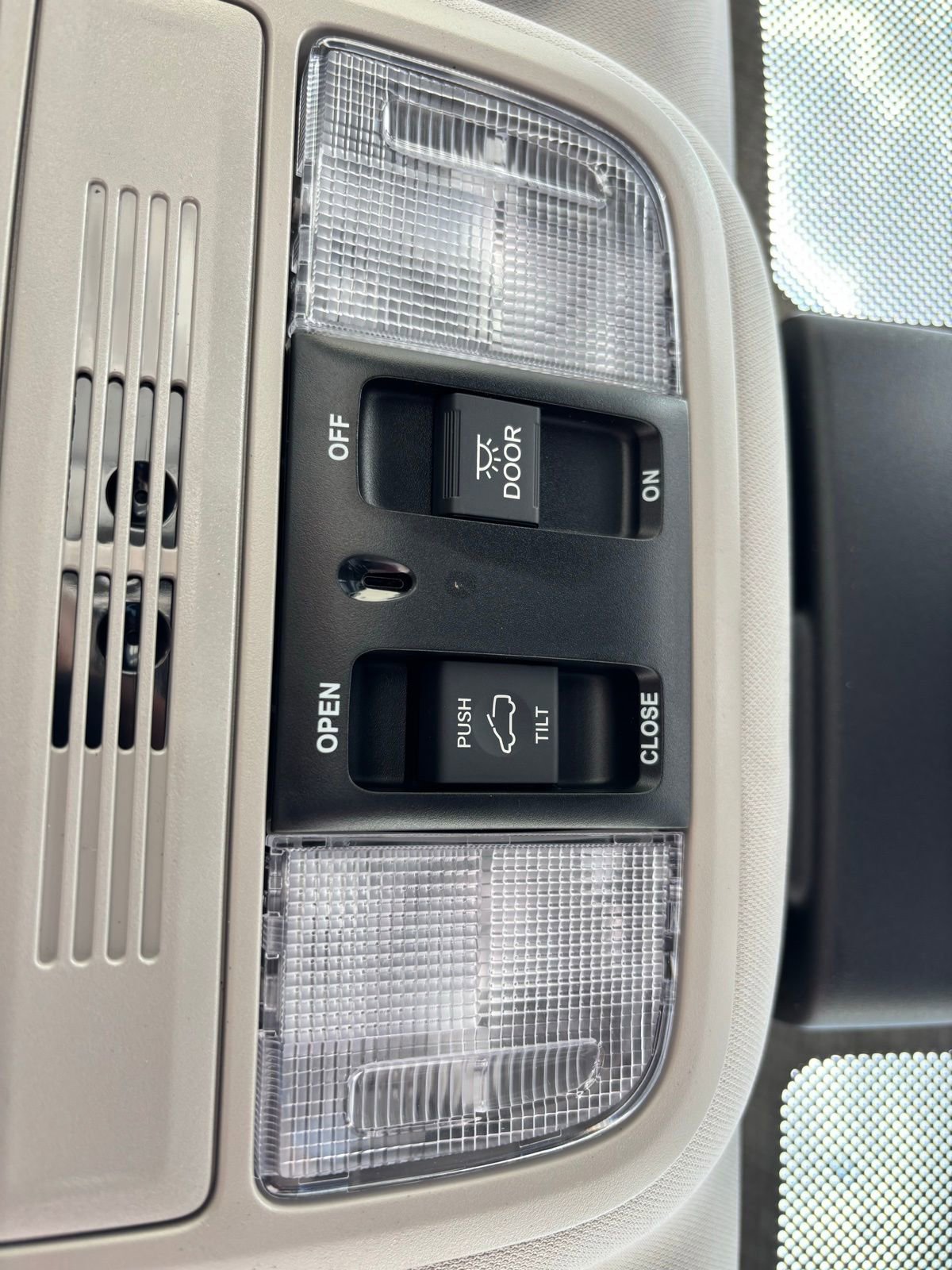 New 2026 Honda Odyssey EX-L image 22