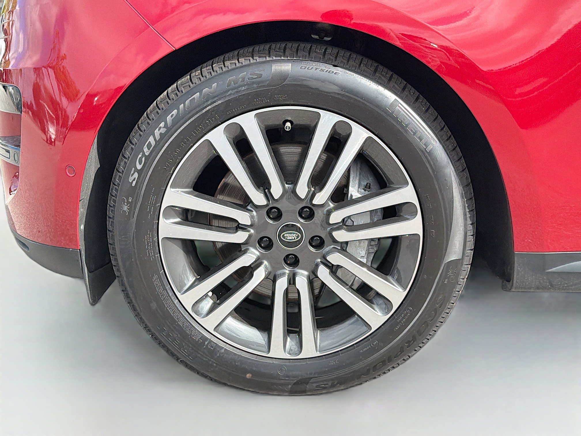 Used 2024 Land Rover Range Rover Sport SE image 43