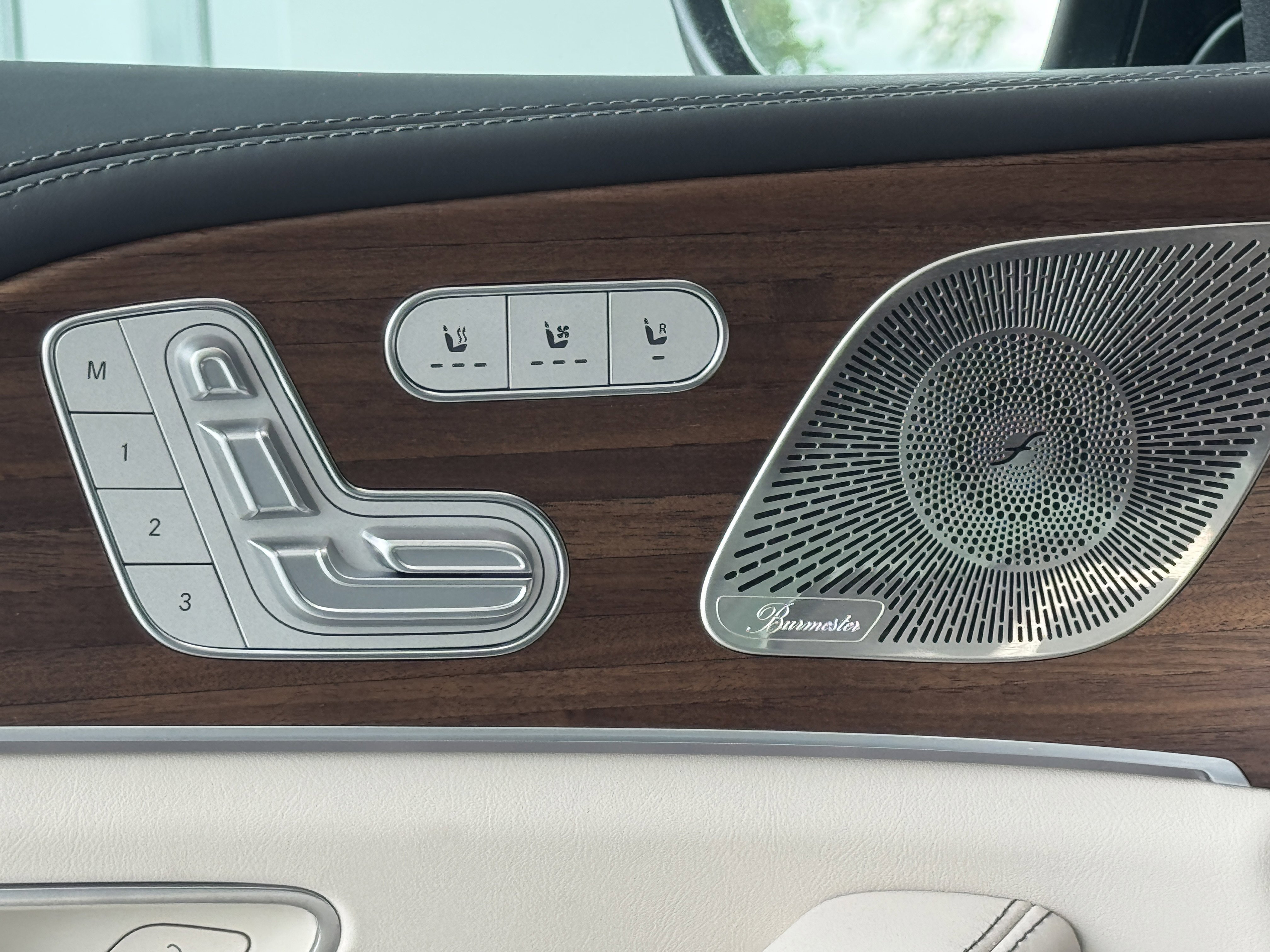 New 2026 Mercedes-Benz GLS 63 AMG 4MATIC image 13