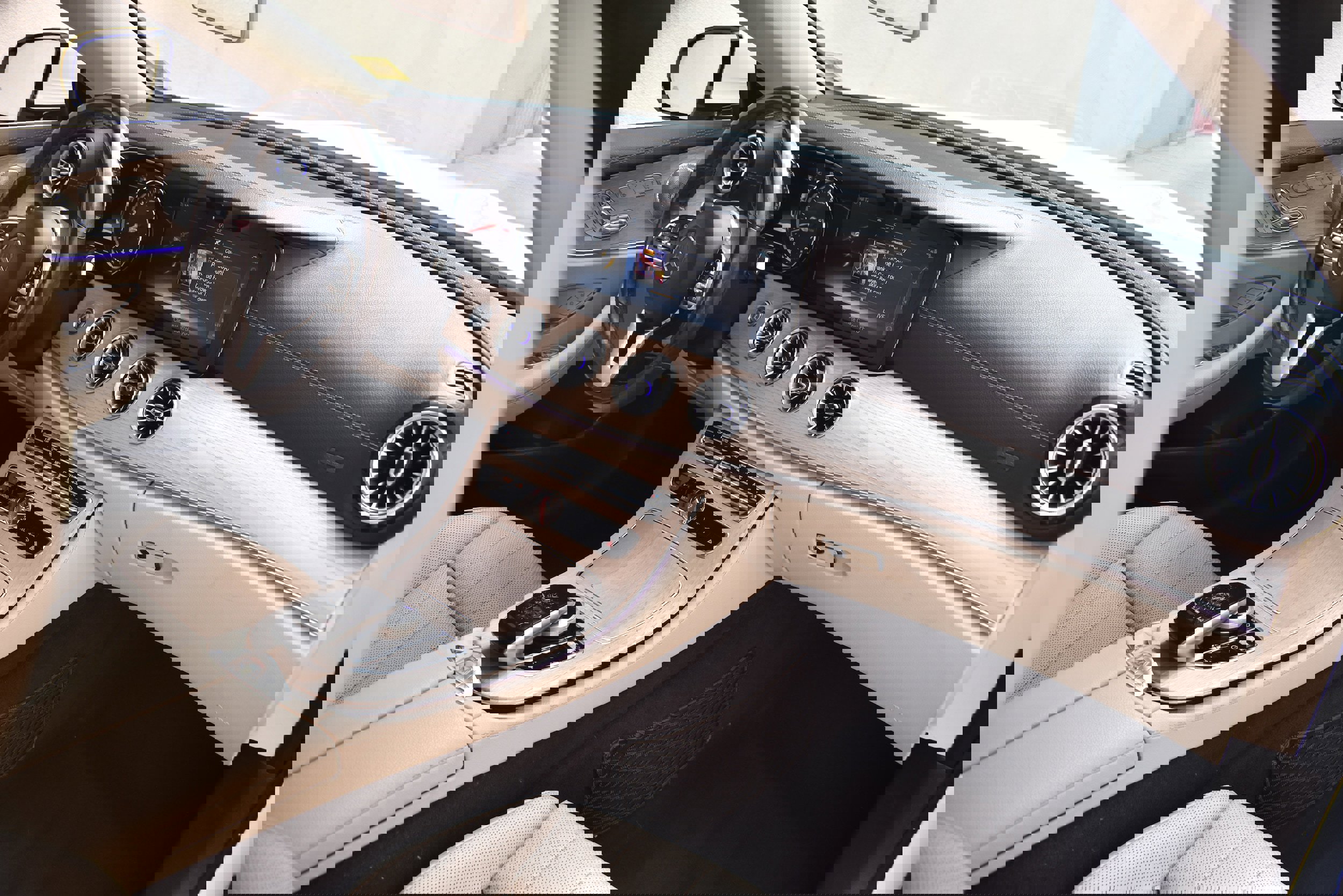 Used 2019 Mercedes-Benz E 450 Cabriolet image 29