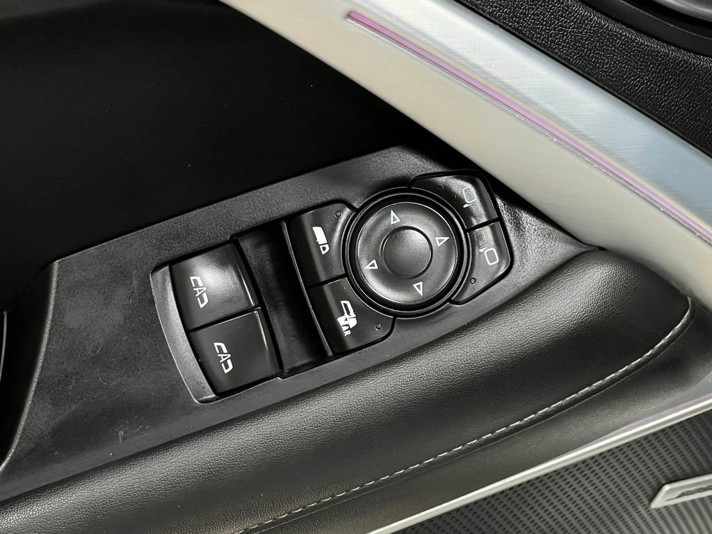 Used 2020 Chevrolet Camaro SS image 17