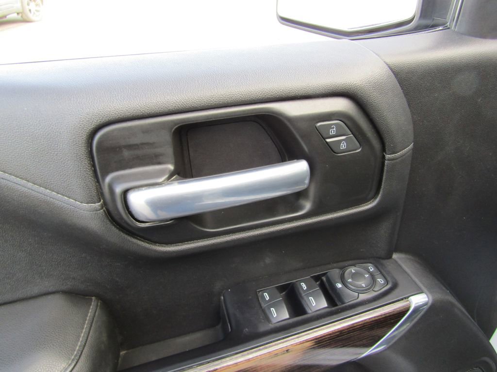 Used 2020 GMC Sierra 1500 Elevation w/ Elevation Value Package image 20