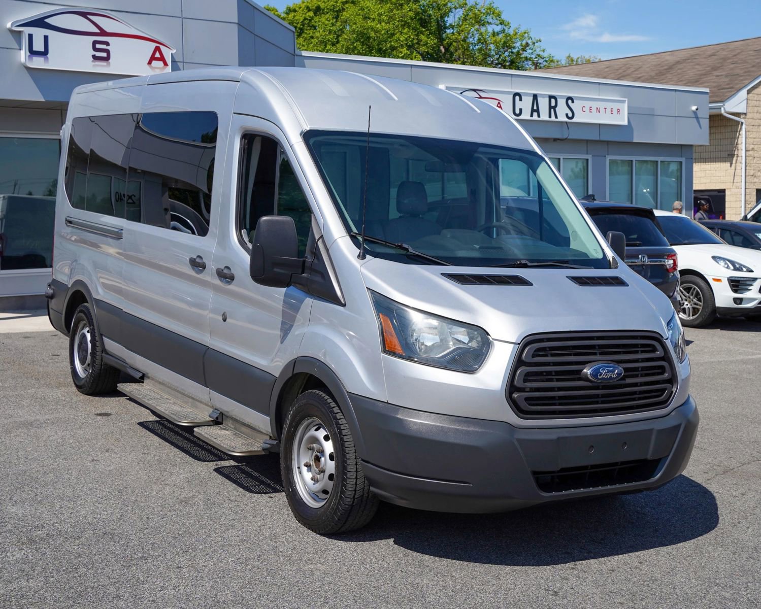 Used 2016 Ford Transit 350 XL RWD image 9