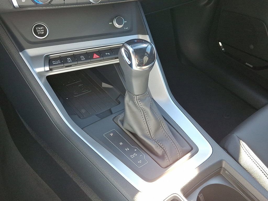 New 2025 Audi Q3 2.0T Premium image 14