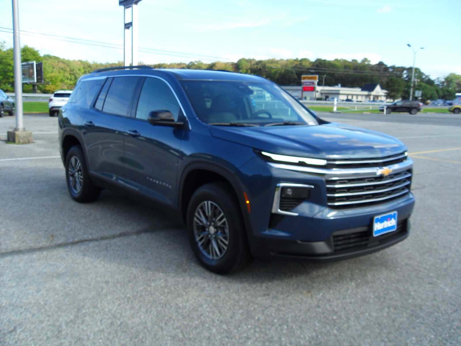 New 2026 Chevrolet Traverse LT w/ Driver Confidence Package image 7