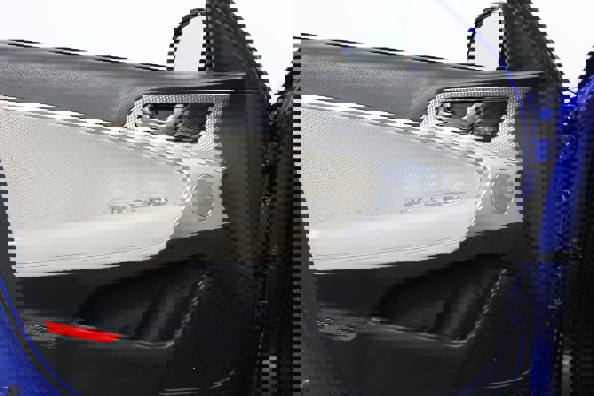 Used 2023 Genesis G70 2.0T w/ Sport Prestige Package image 35