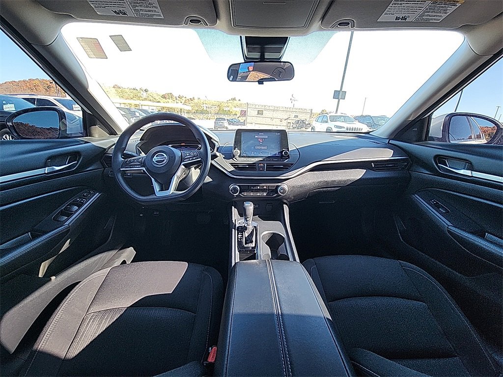 Used 2022 Nissan Altima 2.5 SV image 29