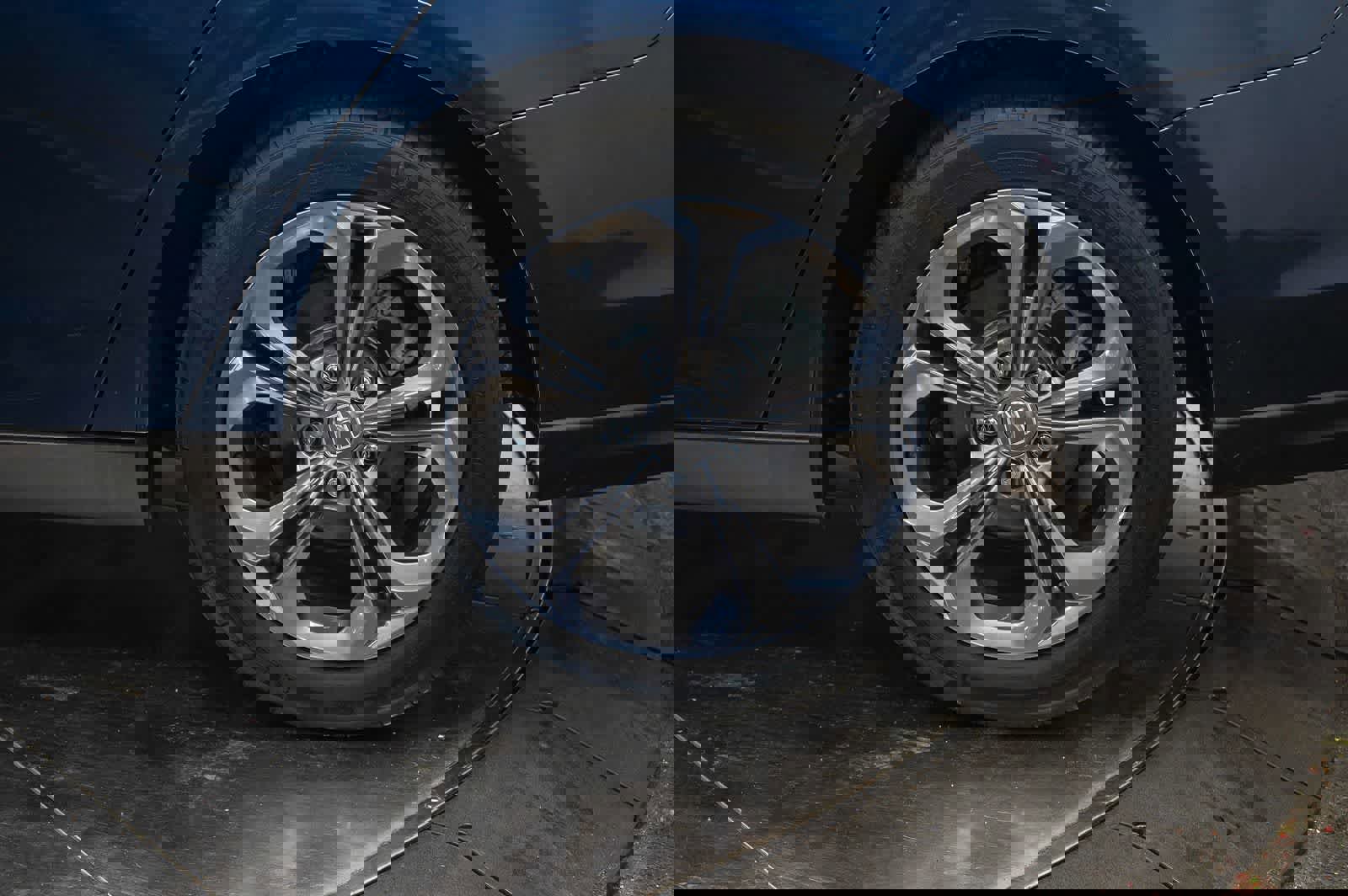 Used 2023 Honda Accord EX image 10