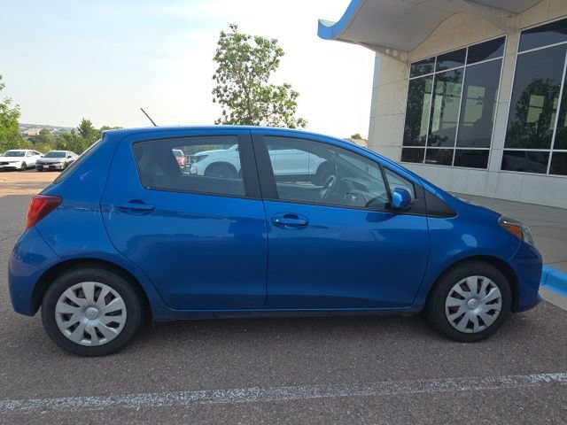 Used 2015 Toyota Yaris L FWD image 9