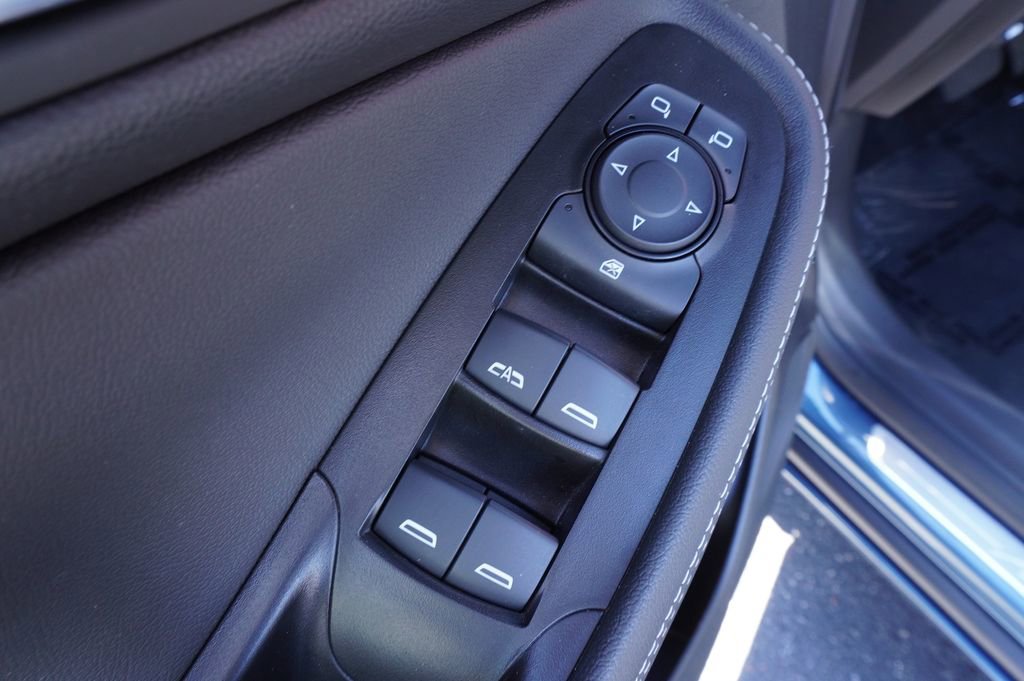 Certified 2024 Buick Encore GX Avenir image 15