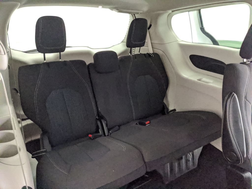 Used 2024 Chrysler Voyager LX FWD image 20