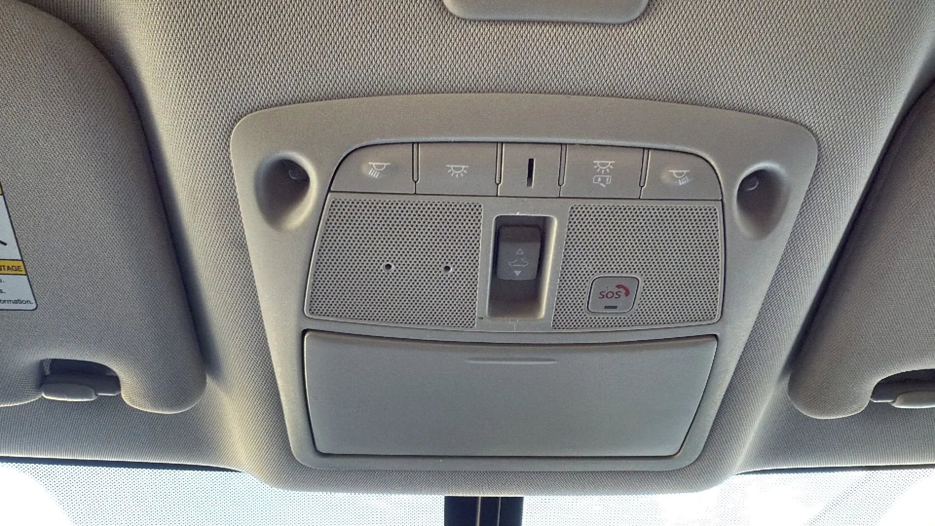 Used 2020 Nissan Pathfinder SL AWD/4WD image 21