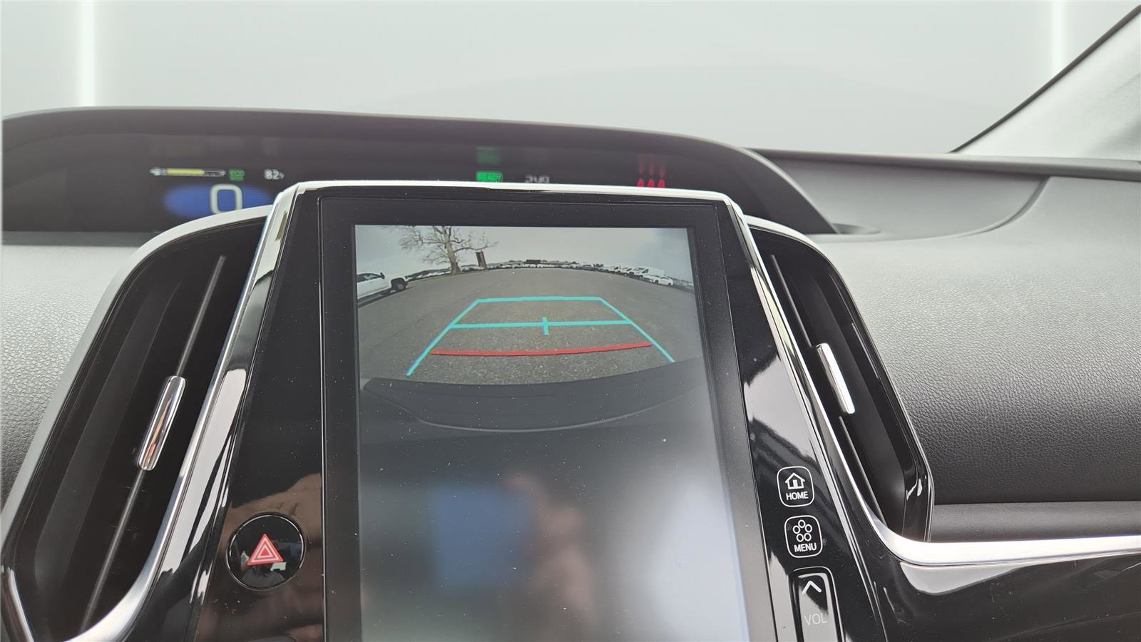 Used 2021 Toyota Prius Limited w/ Premium Convenience Package FWD image 19