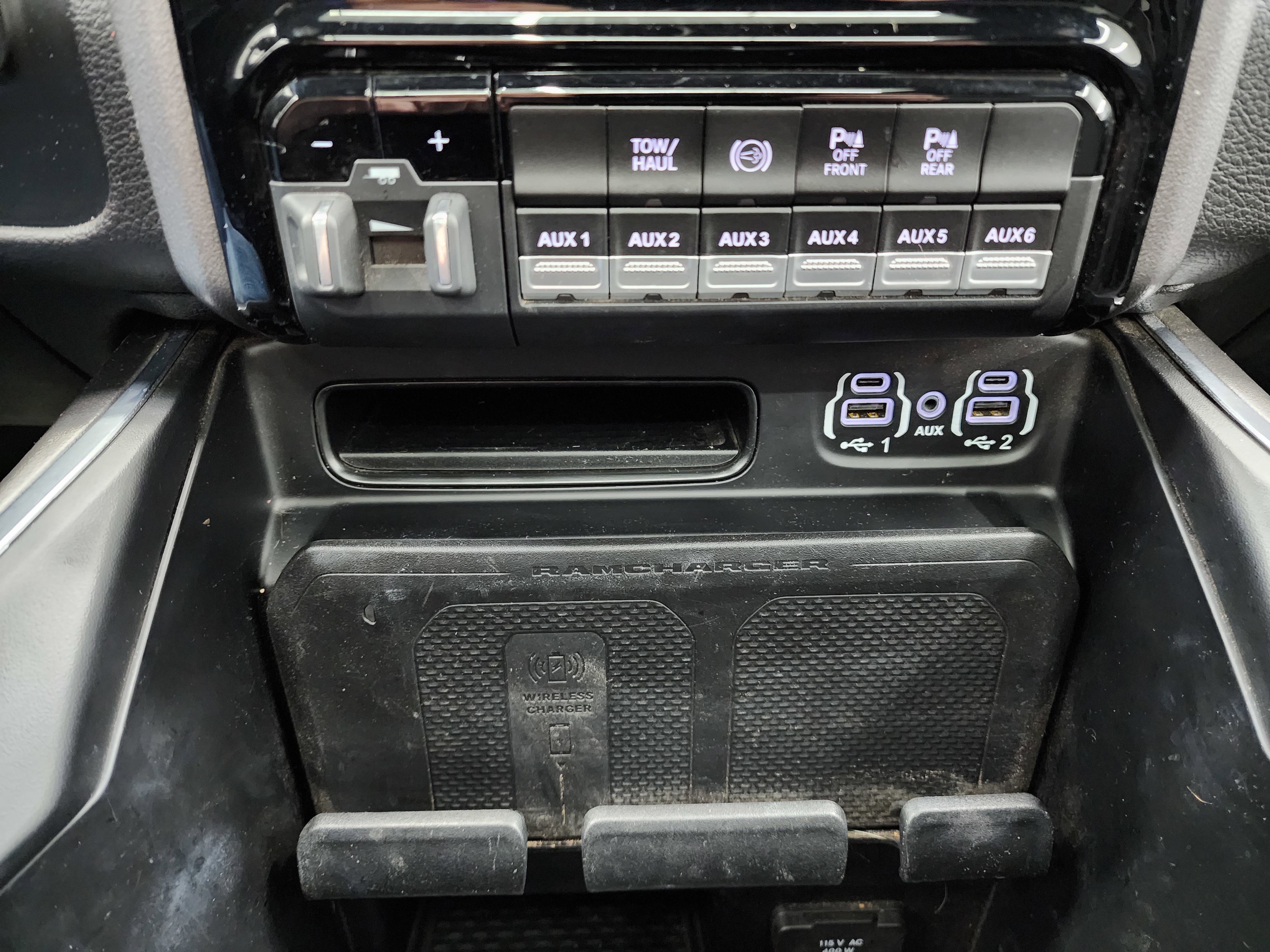 Used 2023 RAM 3500 Laramie image 18