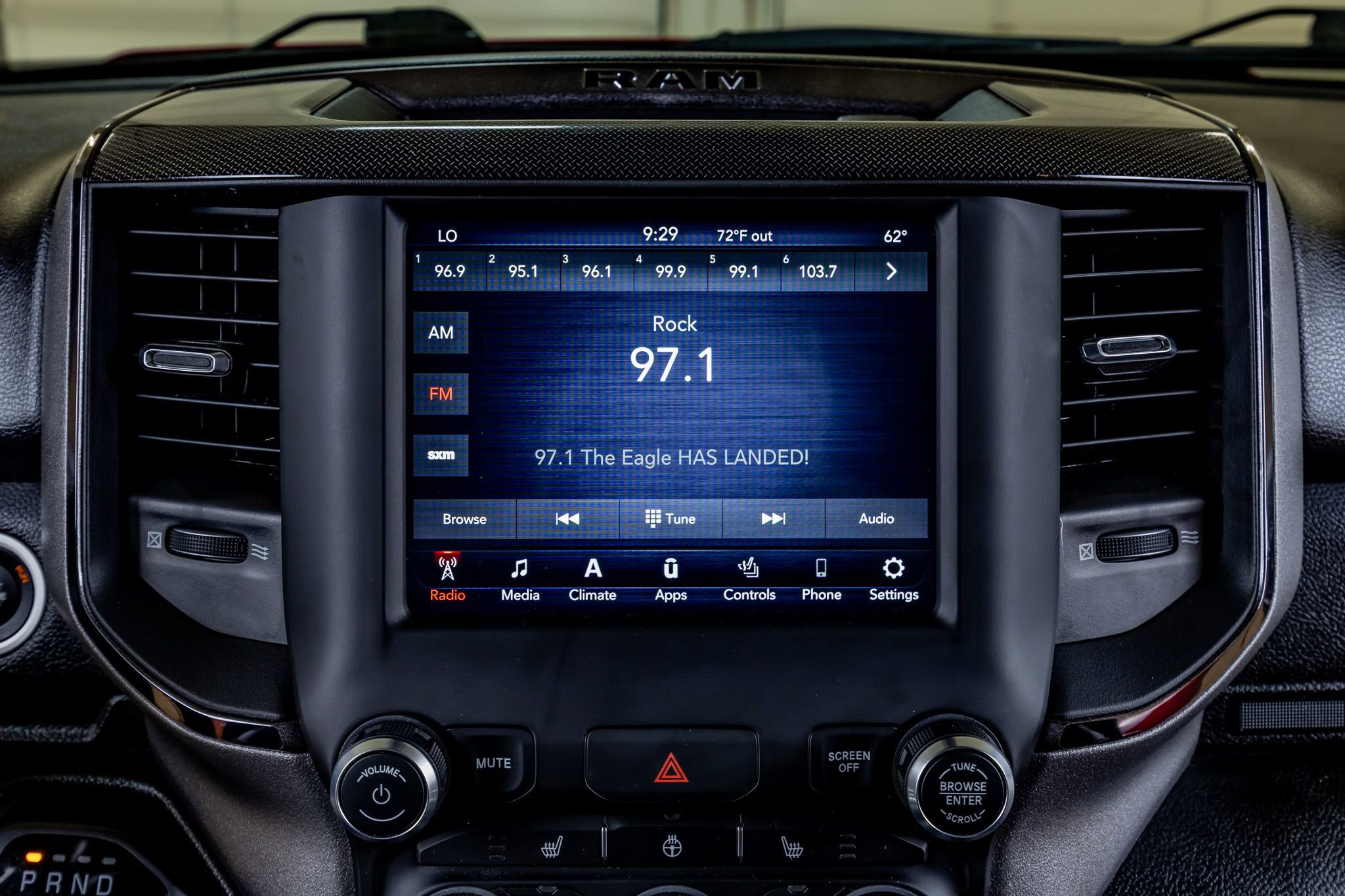 Used 2021 RAM 1500 Big Horn w/ Built-to-serve Edition AWD/4WD image 25