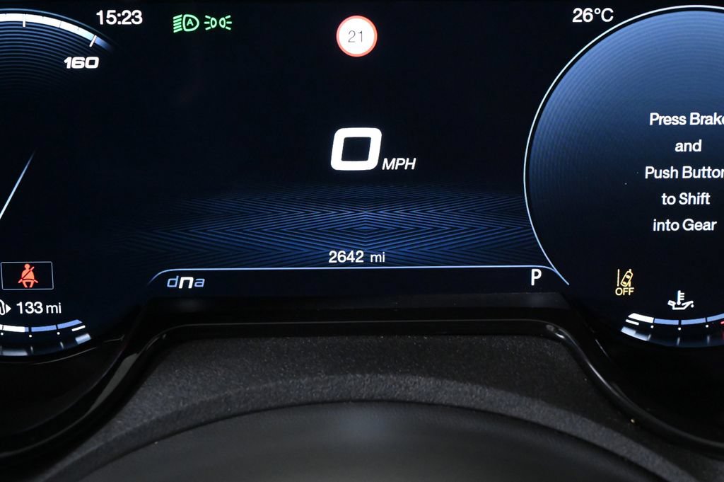 Used 2025 Alfa Romeo Tonale AWD/4WD image 12
