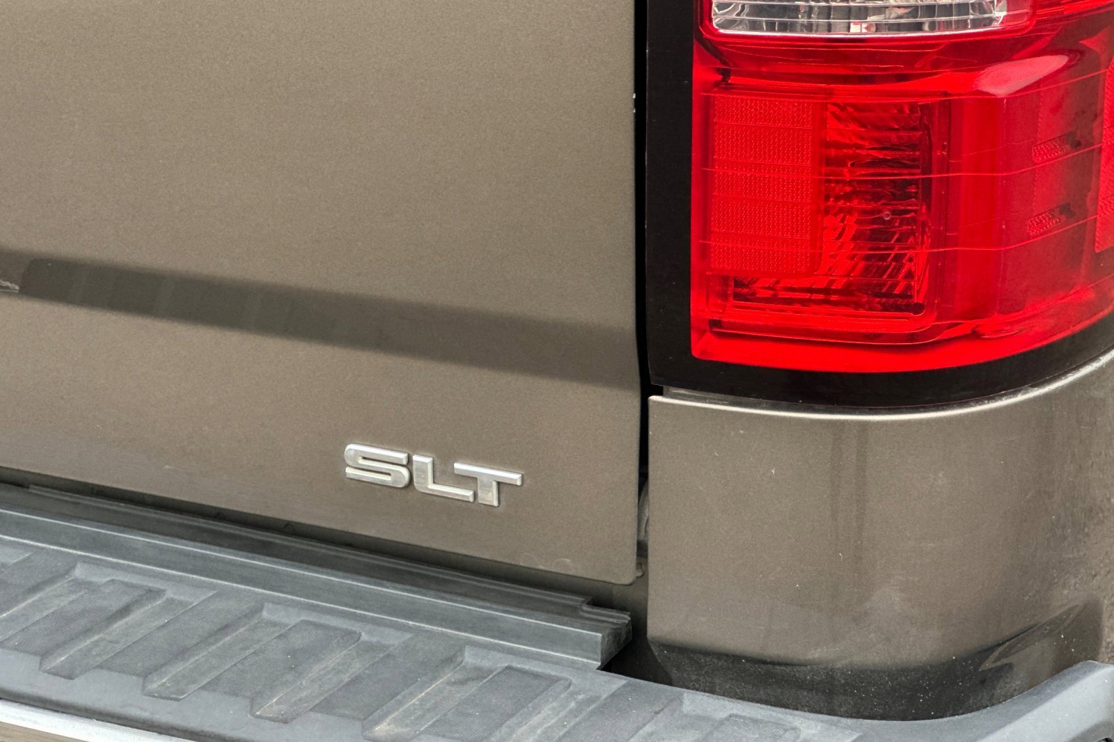 Used 2014 GMC Sierra 1500 SLT w/ SLT Crew Cab Value Package image 48