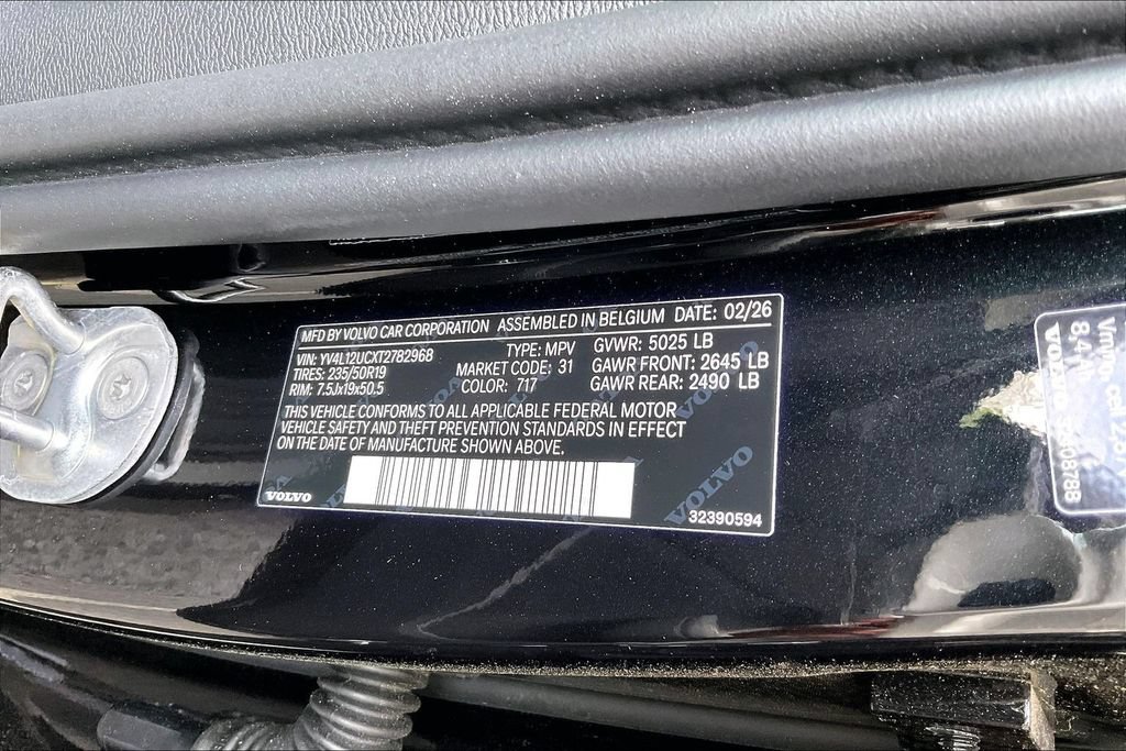 New 2026 Volvo XC40 B5 Plus w/ Protection Package Premier AWD/4WD image 14