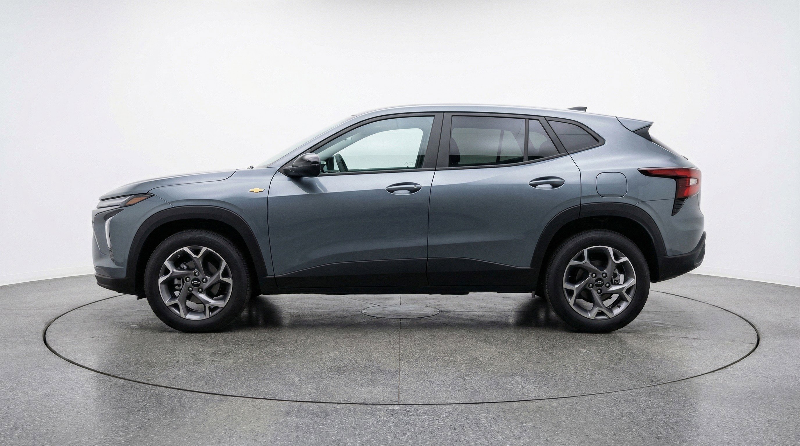 Used 2025 Chevrolet Trax LT image 5