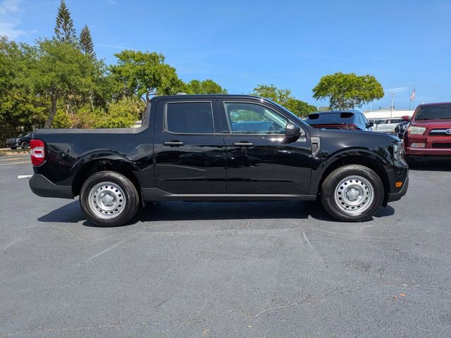 Used 2025 Ford Maverick XL image 3
